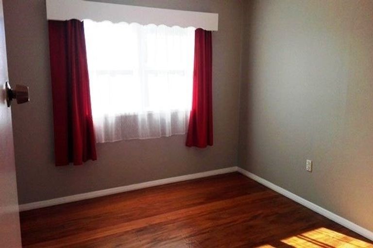 Photo of property in 37 Wycliffe Street, Onekawa, Napier, 4110
