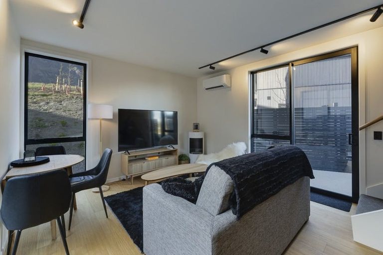 Photo of property in 7 Escalator Avenue, Jacks Point, 9371