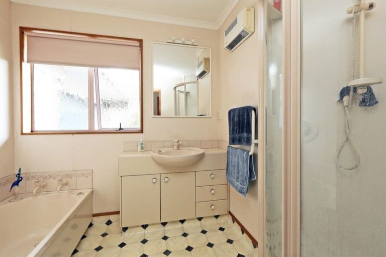 Photo of property in 6 Gresham Place, Taradale, Napier, 4112