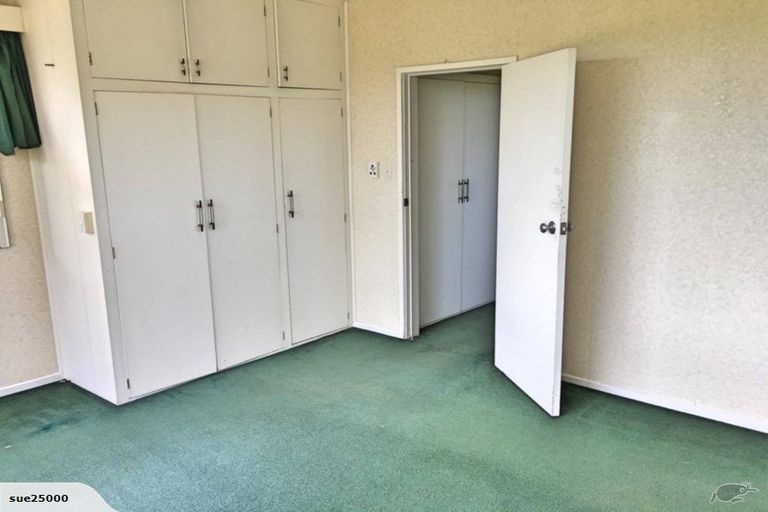 Photo of property in 76 Hawthornden Road, Avonhead, Christchurch, 8042