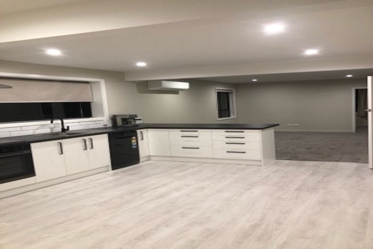 Photo of property in 10 Larch Place, Casebrook, Christchurch, 8051