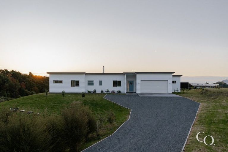 Photo of property in 45 Te Auhi Way, Welcome Bay, Tauranga, 3112