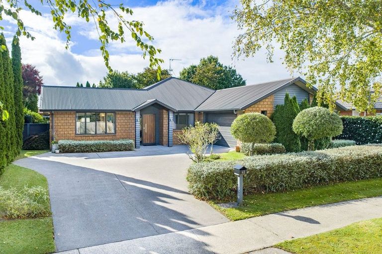 Photo of property in 48 Wiltshire Drive, Huntington, Hamilton, 3210