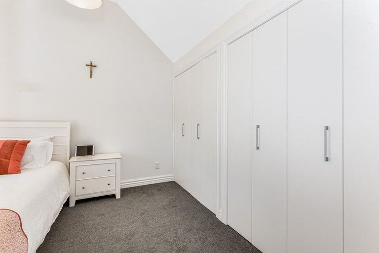 Photo of property in 27 Princess Terrace, Newtown, Wellington, 6021