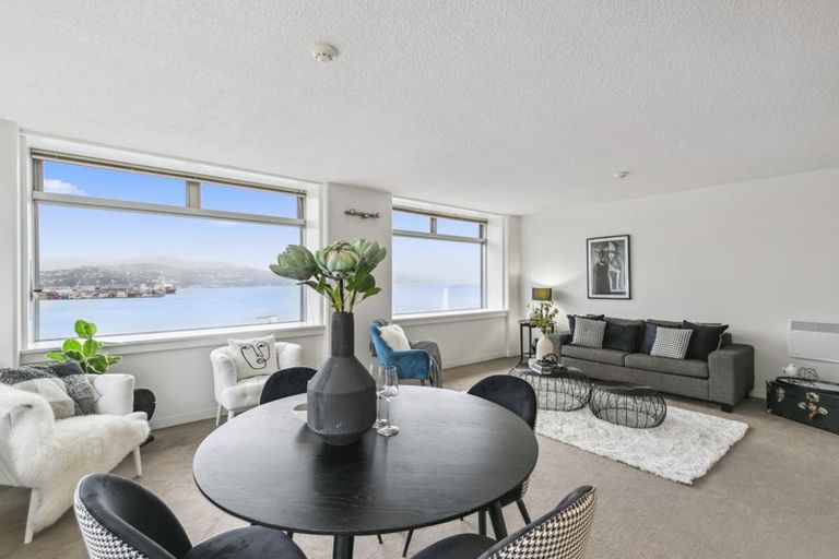 Photo of property in Jerningham Apartments, 20 Oriental Terrace, Oriental Bay, Wellington, 6011
