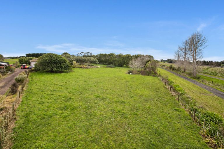 Photo of property in 102a Morley Road, Waiuku, 2681