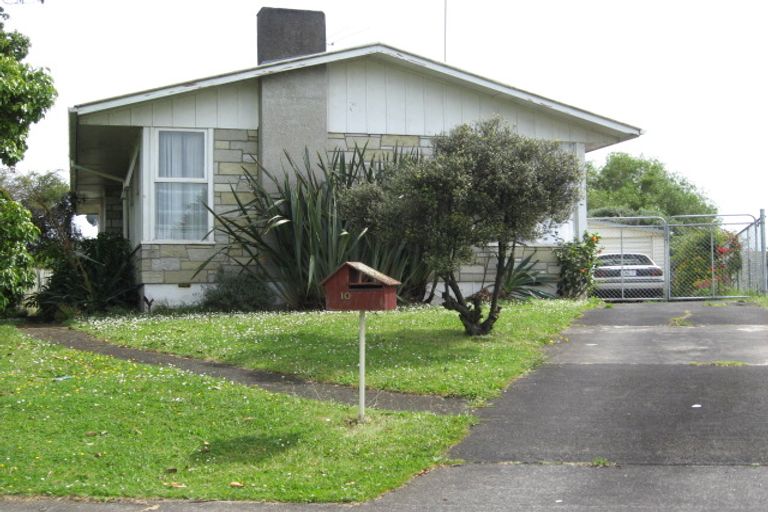 Photo of property in 10 Humphreys Place, Mangere, Auckland, 2022