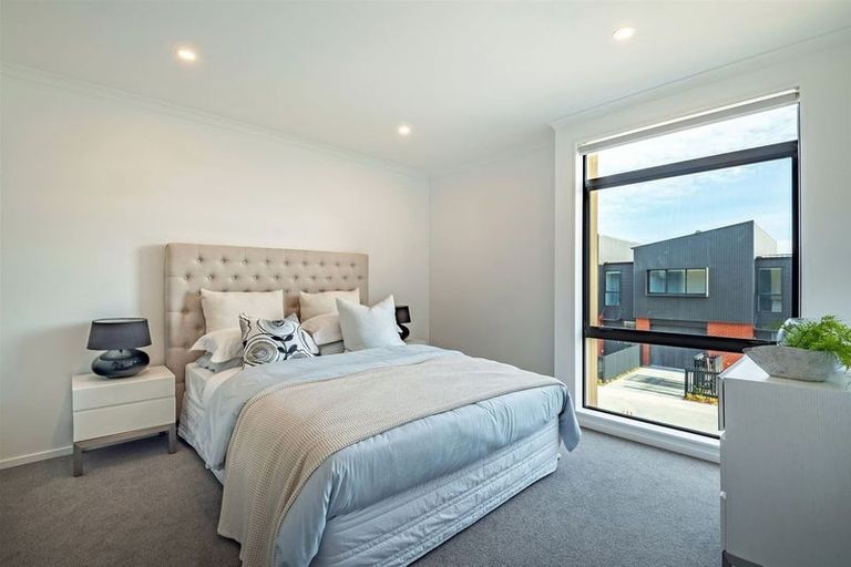 Photo of property in 5 Te One Place, Belmont, Auckland, 0622