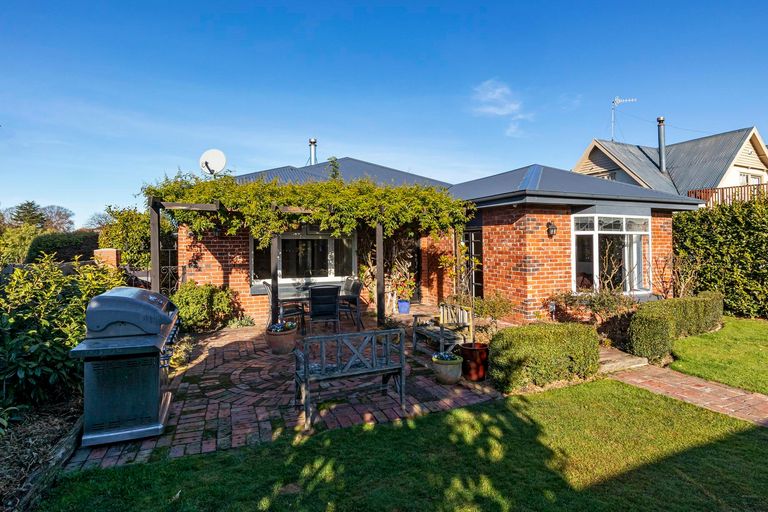 Photo of property in 50 Trafalgar Street, Maori Hill, Timaru, 7910