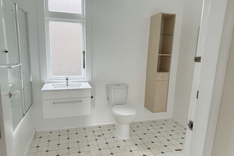 Photo of property in 335 Adelaide Road, Newtown, Wellington, 6021