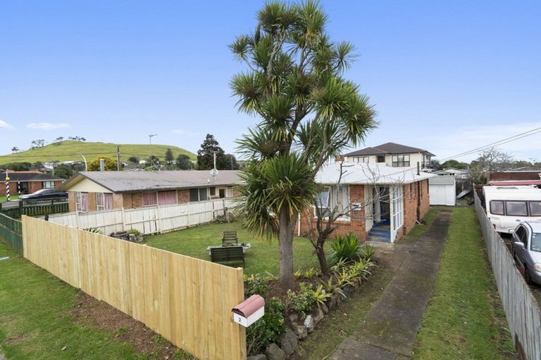 Photo of property in 1/2 Kowhai Avenue, Mangere Bridge, Auckland, 2022