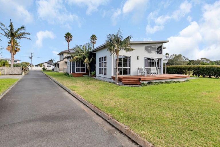 Photo of property in 152d One Tree Point Road, One Tree Point, 0118