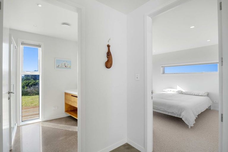 Photo of property in 2 Rangeview Rise, Foxton Beach, Foxton, 4815