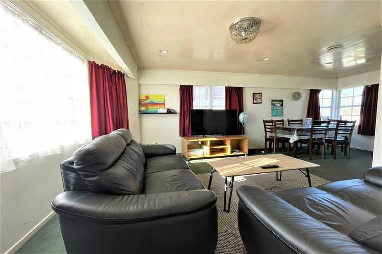 Photo of property in 176 Hillside Road, Papatoetoe, Auckland, 2025