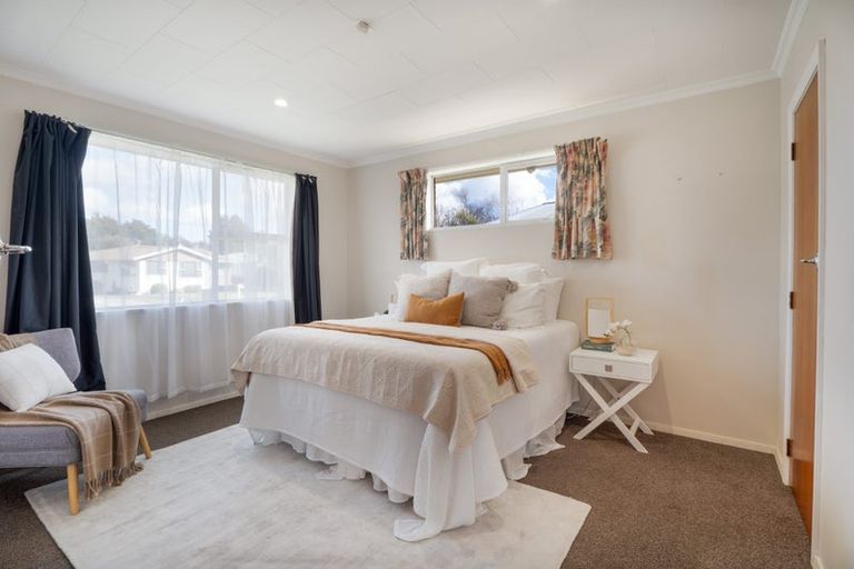 Photo of property in 127 Clouston Park Road, Clouston Park, Upper Hutt, 5018