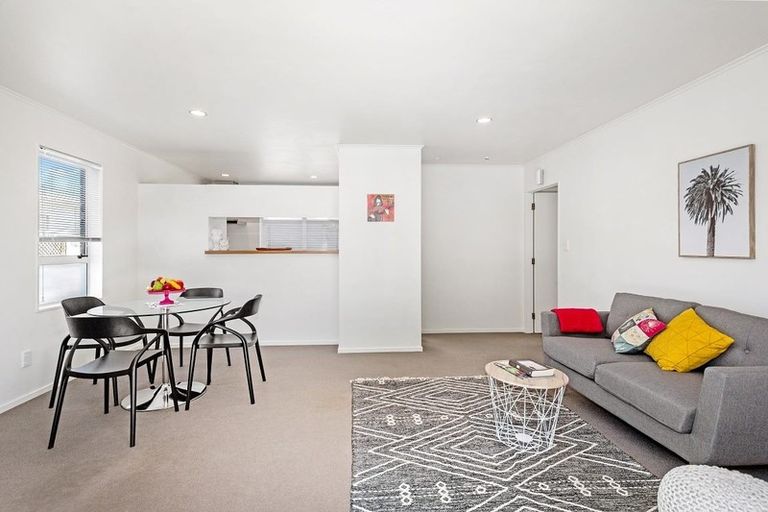 Photo of property in 56 Daysh Street, Avalon, Lower Hutt, 5011