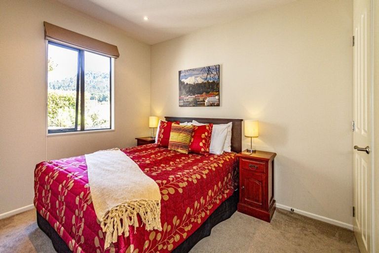 Photo of property in 4/39 Railway Row, Ohakune, 4625
