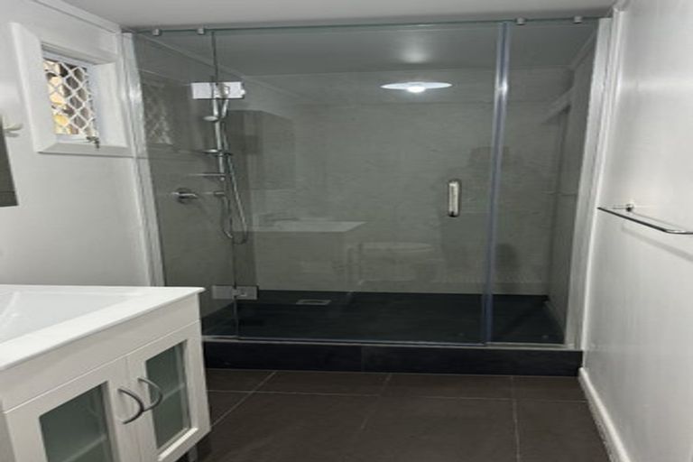 Photo of property in 277 Konini Road, Titirangi, Auckland, 0604