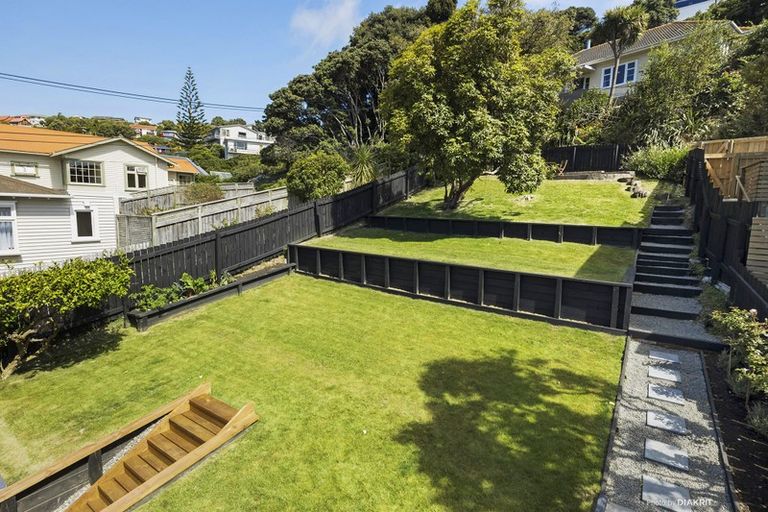 Photo of property in 54 Severn Street, Island Bay, Wellington, 6023