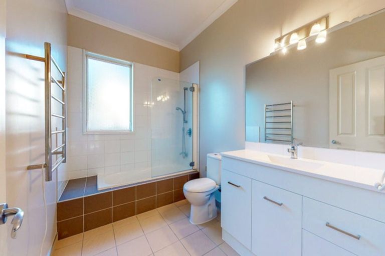 Photo of property in 82 Amesbury Drive, Churton Park, Wellington, 6037