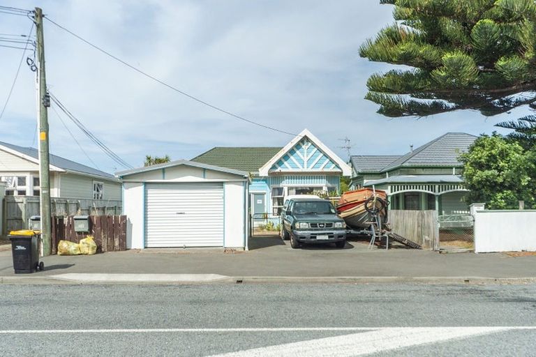 Photo of property in 87-87a Freyberg Street, Lyall Bay, Wellington, 6022