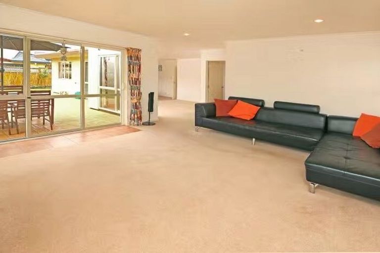 Photo of property in 6 Highfields Terrace, Henderson, Auckland, 0612