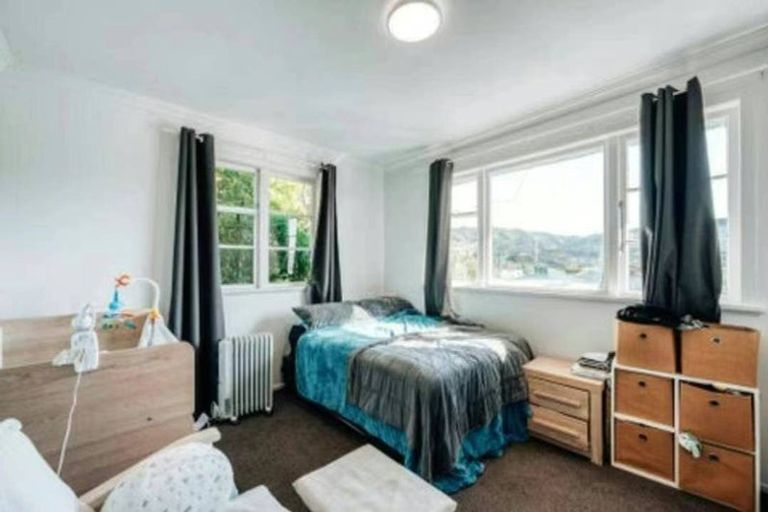 Photo of property in 31u3 Tarawera Road, Johnsonville, Wellington, 6037