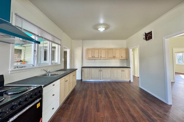 Photo of property in 8 Hill Road, Papatoetoe, Auckland, 2025