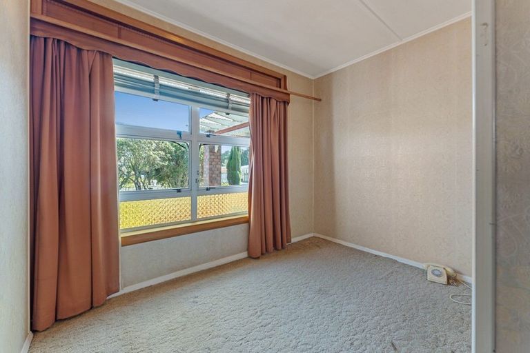 Photo of property in 22 Budleigh Street, Frankleigh Park, New Plymouth, 4310
