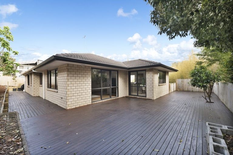 Photo of property in 27a Chorley Avenue, Massey, Auckland, 0614