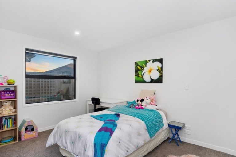 Photo of property in 53 Kahuparere Crescent, Pyes Pa, Tauranga, 3112