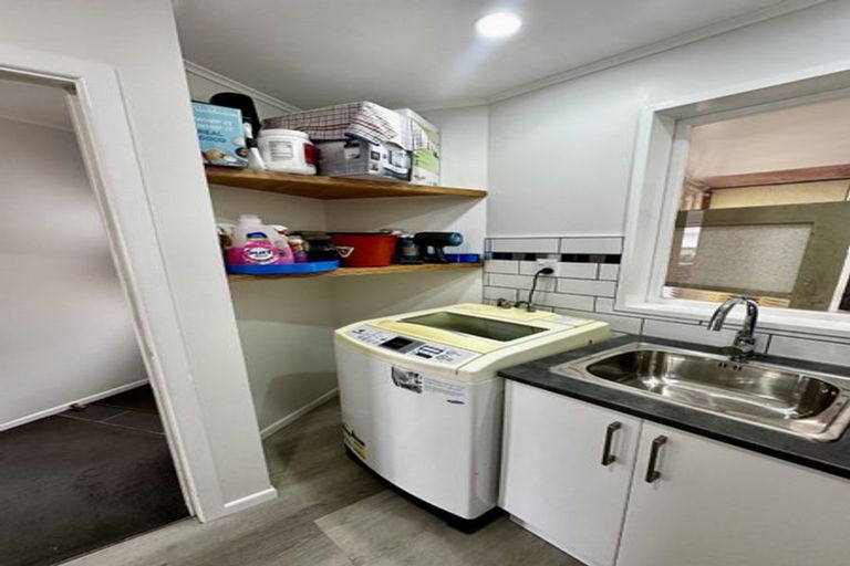 Photo of property in 18 Otira Grove, Kelson, Lower Hutt, 5010