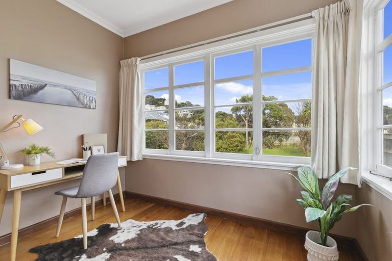 Photo of property in 16 Athens Street, Miramar, Wellington, 6022