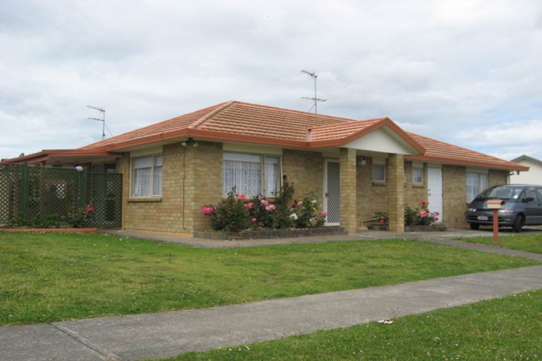 Photo of property in 42 Manston Road, Mangere, Auckland, 2022