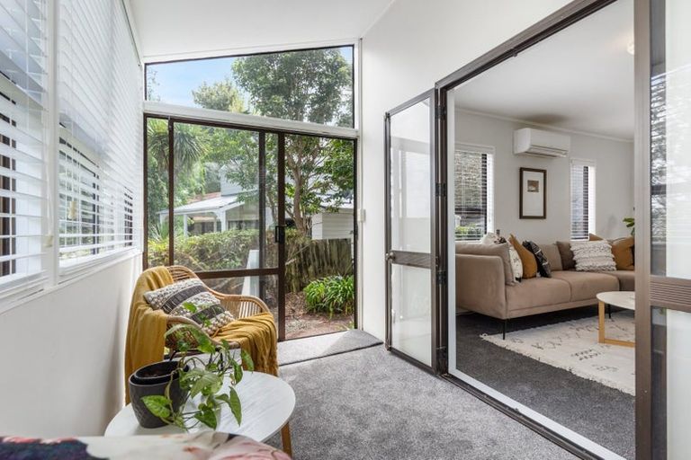 Photo of property in 6/60 Birkdale Road, Birkdale, Auckland, 0626