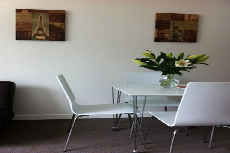Photo of property in Hobson Court Flats, 82/70u Hobson Street, Thorndon, Wellington, 6011
