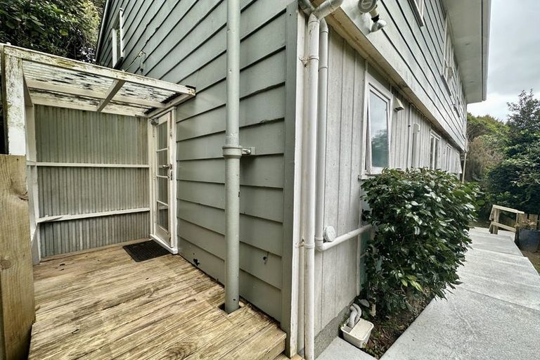 Photo of property in 33 Verviers Street, Karori, Wellington, 6012