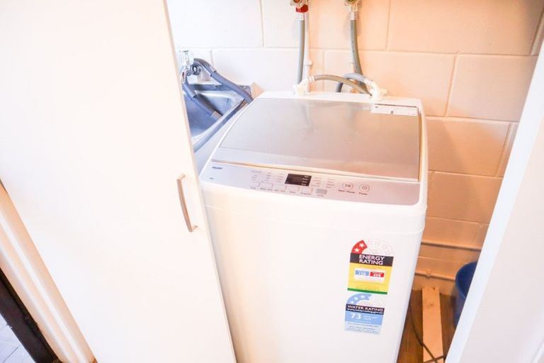 Photo of property in 3/2 Canon Street, St Albans, Christchurch, 8014