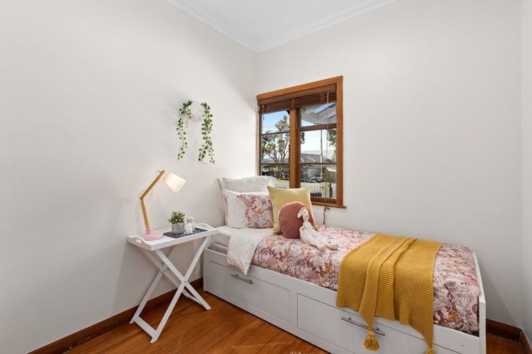 Photo of property in 58 Inglis Street, Seatoun, Wellington, 6022