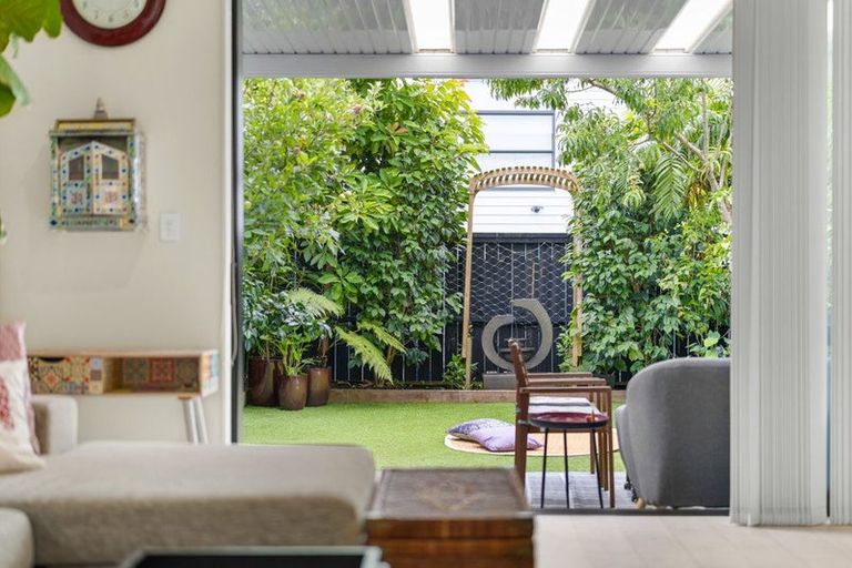 Photo of property in 21 Grey Warbler Road, Hobsonville, Auckland, 0616