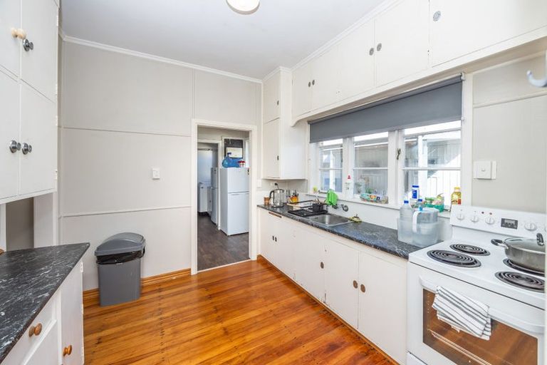 Photo of property in 15 Carey Street, Maeroa, Hamilton, 3200