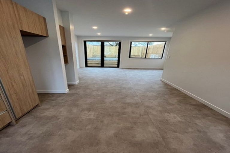 Photo of property in 23u4 Middleton Road, Johnsonville, Wellington, 6037