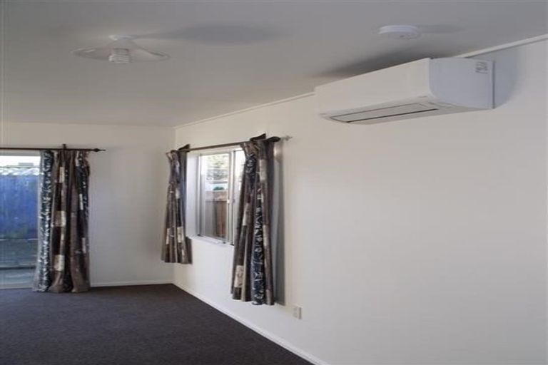 Photo of property in 2/404 Ikanui Road, Frimley, Hastings, 4120