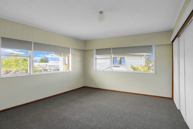 Photo of property in 739 Te Atatu Road, Te Atatu Peninsula, Auckland, 0610