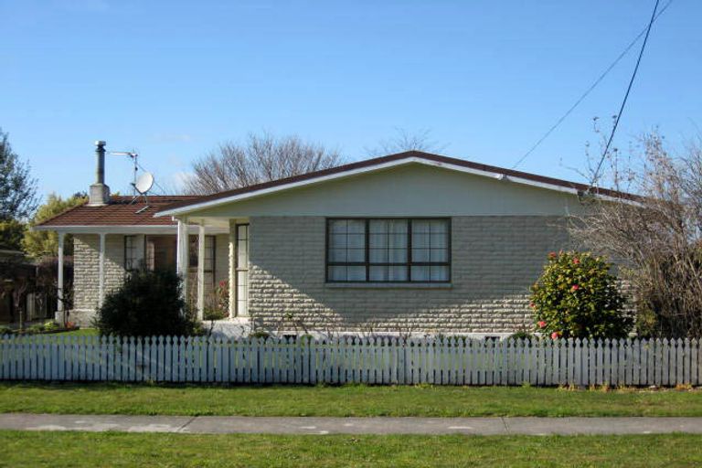 Photo of property in 61 Kempton Street, Greytown, 5712