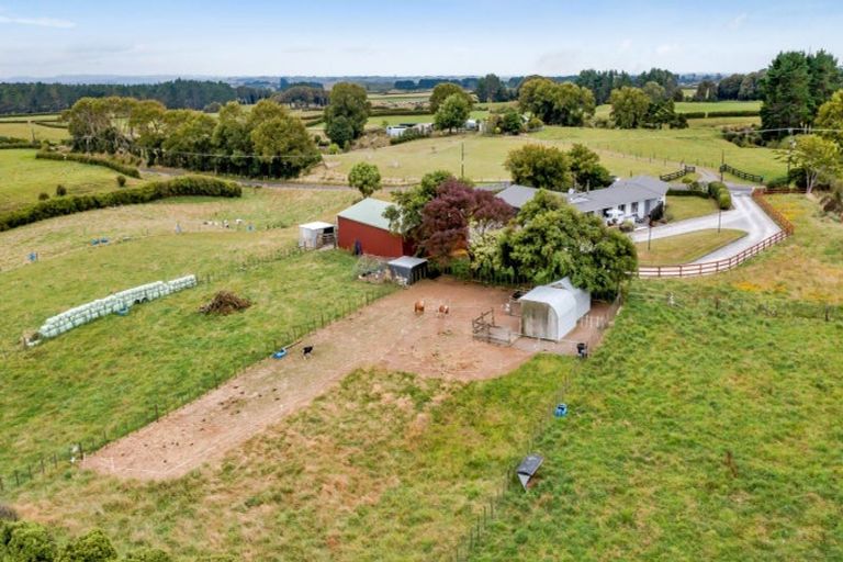 Photo of property in 540 Finnerty Road, Cardiff, Stratford, 4391