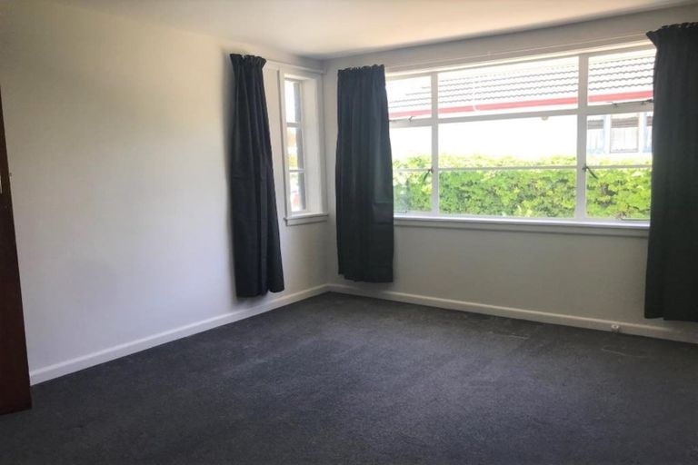 Photo of property in 61 Acacia Avenue, Upper Riccarton, Christchurch, 8041