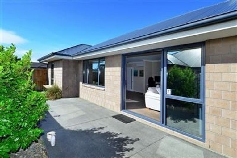 Photo of property in 25 Merrilees Place, Linwood, Christchurch, 8062