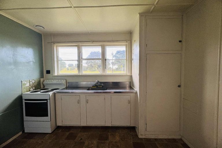 Photo of property in 19 Carson Street, Castlecliff, Whanganui, 4501