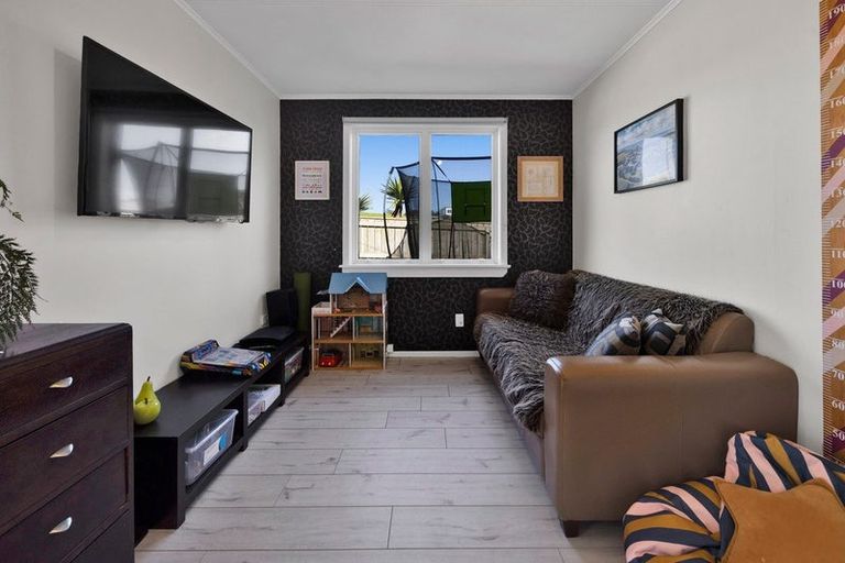 Photo of property in 1 Kepa Street, Ohawe, Hawera, 4671